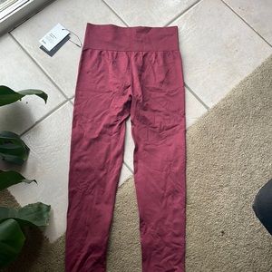 Knix NWT Good to Go Seamless Legging (3/4 length)